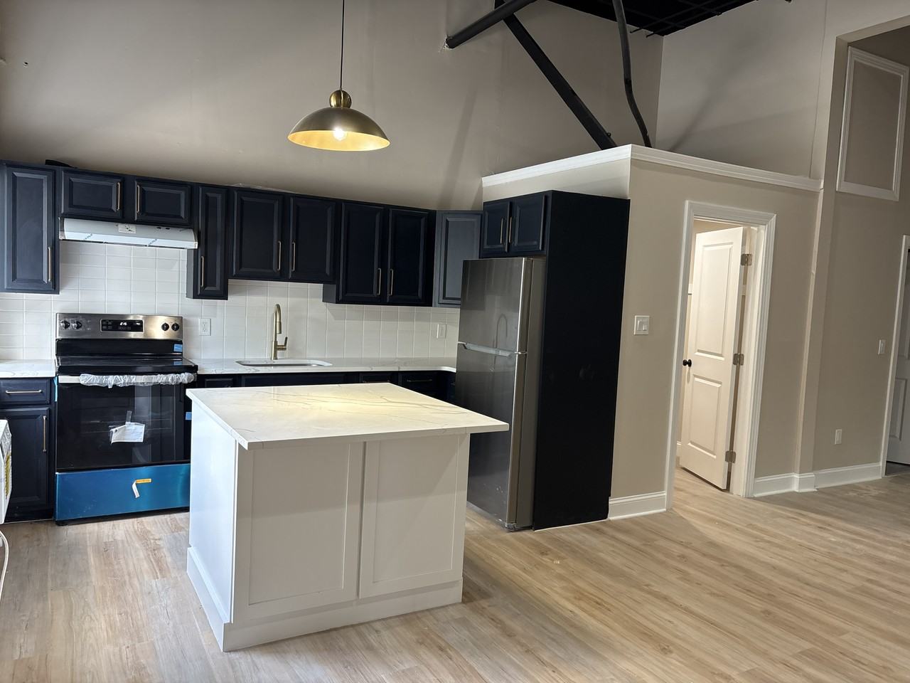 110 Railroad Ave #6 - Photo 7 of 16