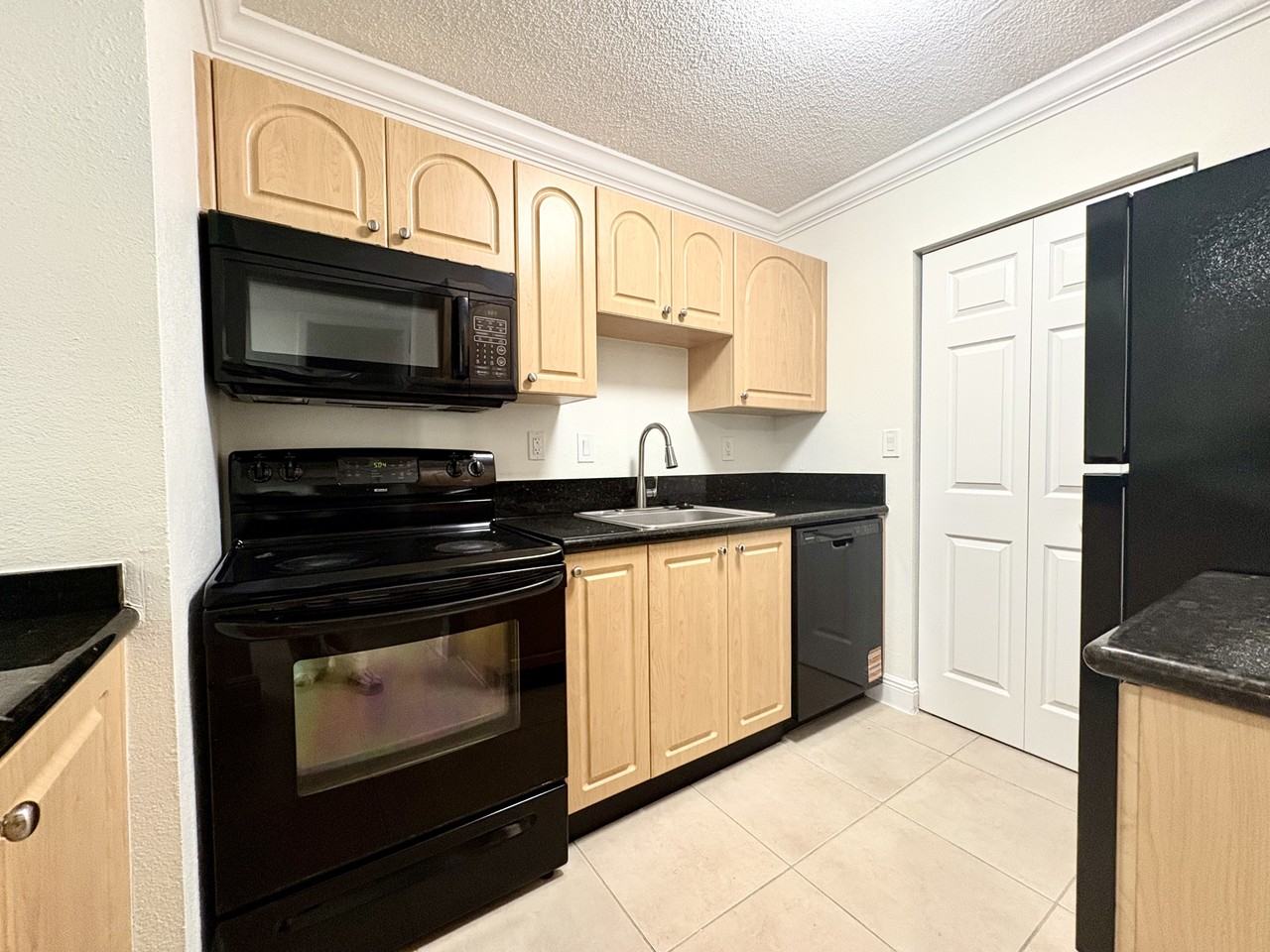10755 Sw 108th Ave #103 - Photo 3 of 15
