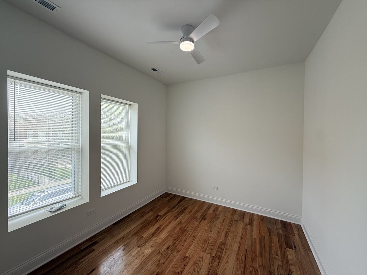 5676 W Washington Blvd #1 - Photo 4 of 6