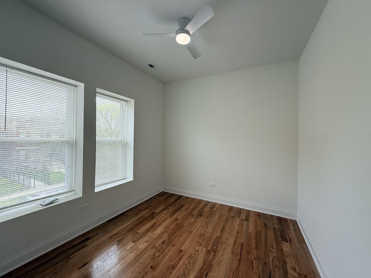 5676 W Washington Blvd #1 - Photo 5 of 6