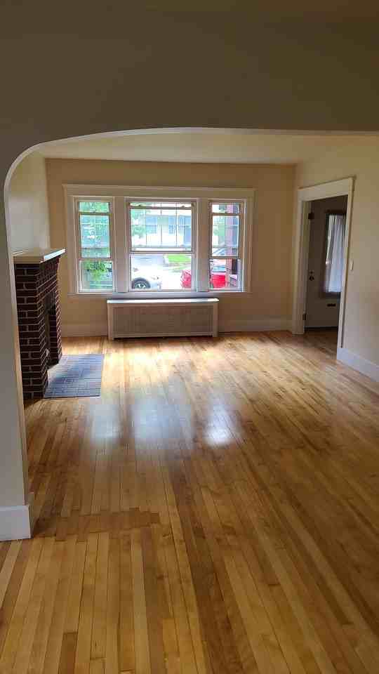 60 Richmond Ave #1 - Photo 2 of 10