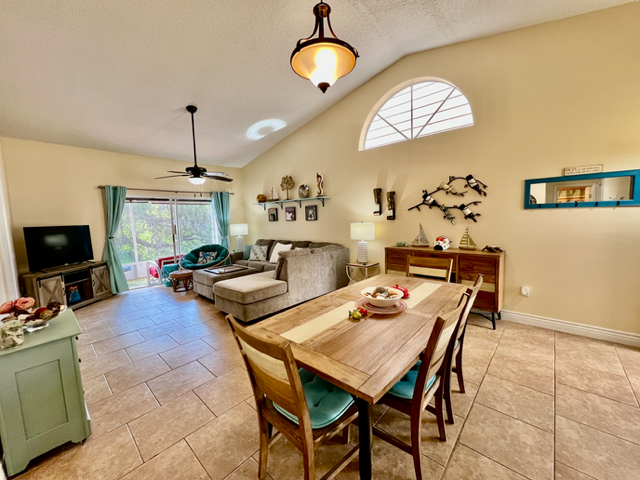 3075 Fox Ln #3075 - Photo 2 of 15