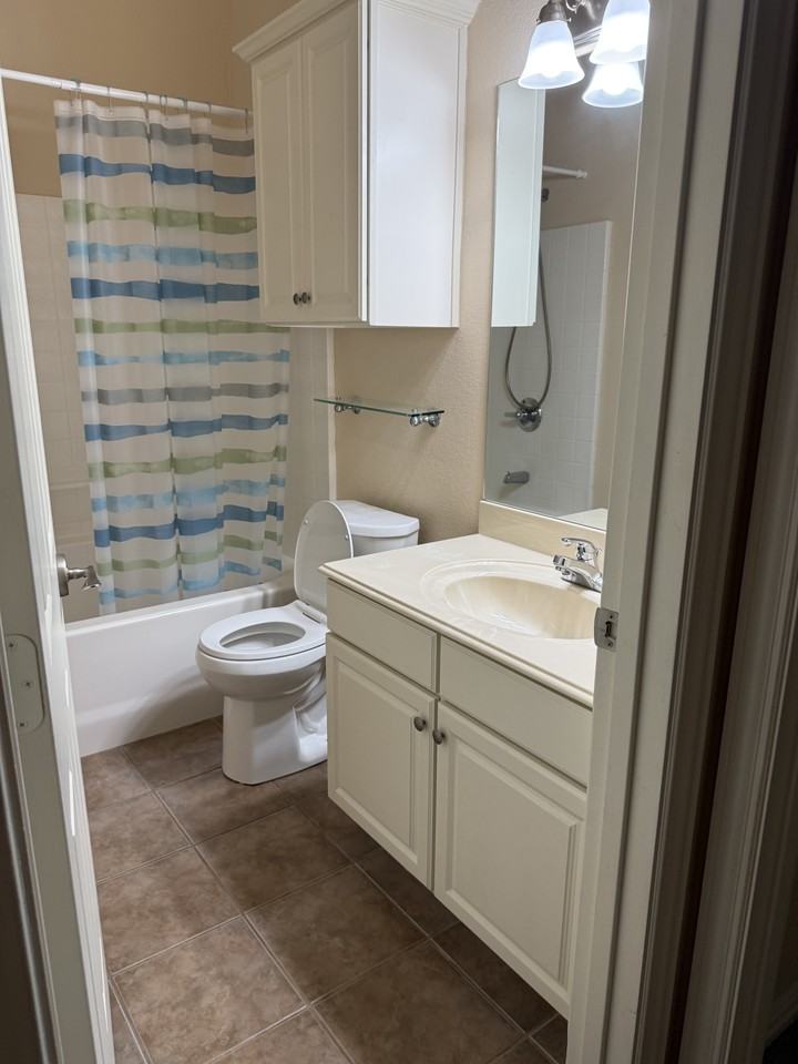 1010 Dawn Ct #NA - Photo 7 of 7