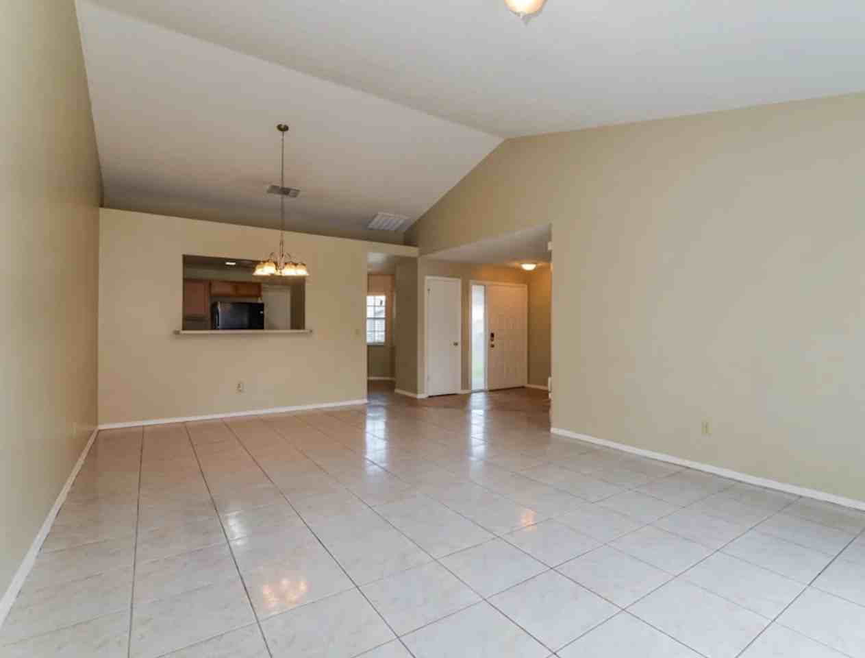2510 Mill Run Blvd #NA - Photo 2 of 12