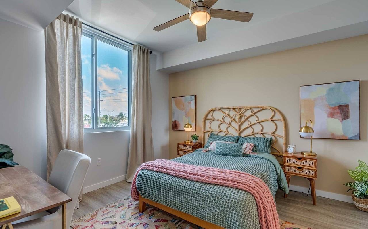 Pura Vida Hialeah Luxury Apartments - Photo 7 of 33