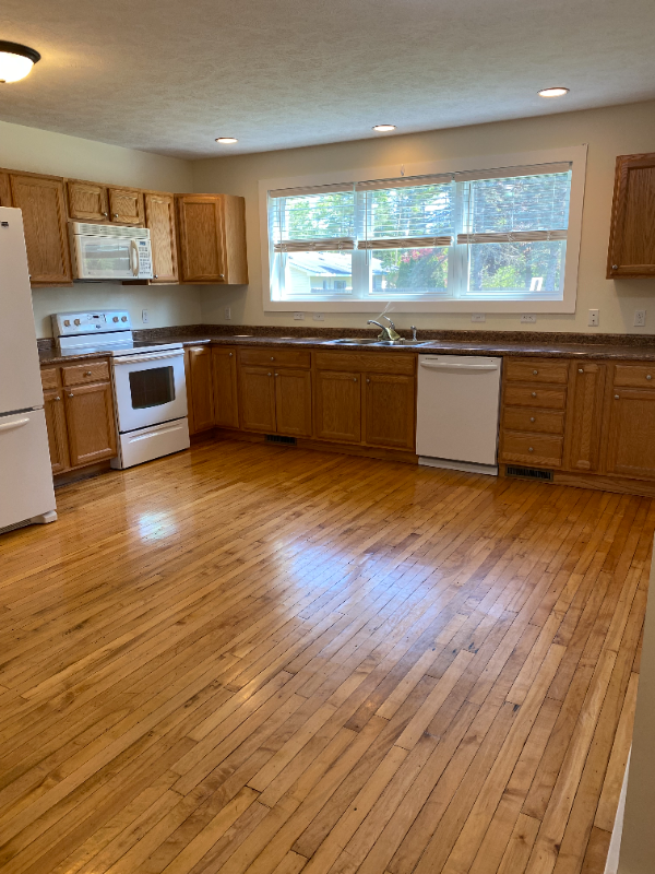 3761 4 Mile Rd N - Photo 2 of 25