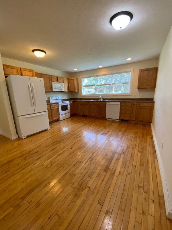 3761 4 Mile Rd N - Photo 3 of 25
