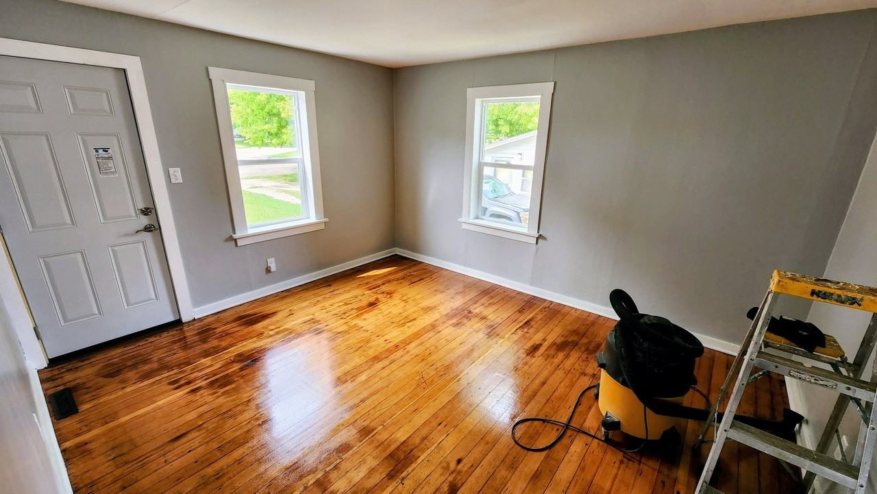 1718 North St - Photo 3 of 11