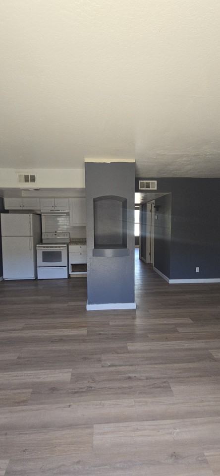 1101 E Roosevelt St #1101-1 - Photo 4 of 15