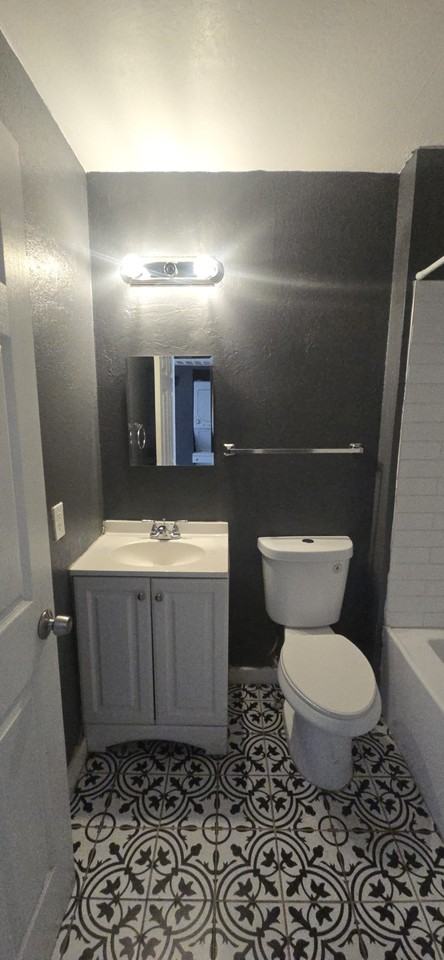 1101 E Roosevelt St #1101-1 - Photo 7 of 15