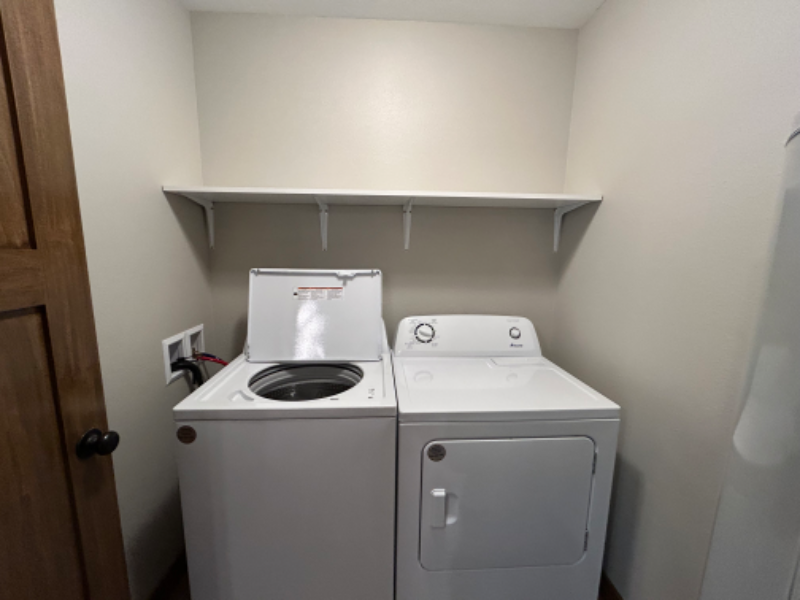 1731 W 5th St #1 - Photo 7 of 8