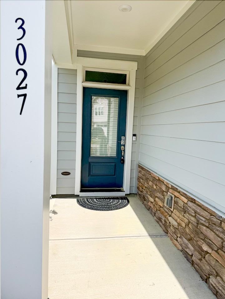 3027 Dunnock Dr #1 - Photo 3 of 23