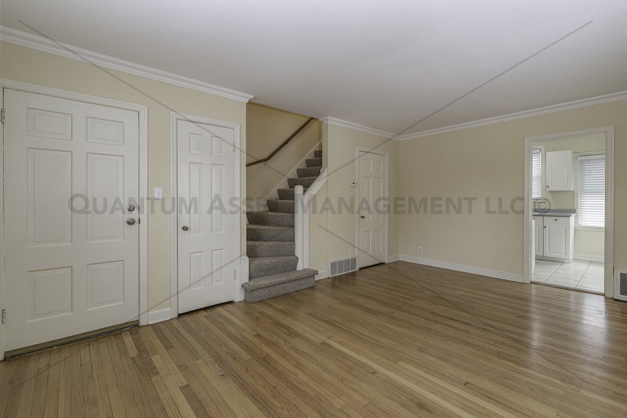 5006 N Bay Ridge Ave #5006 - Photo 6 of 16