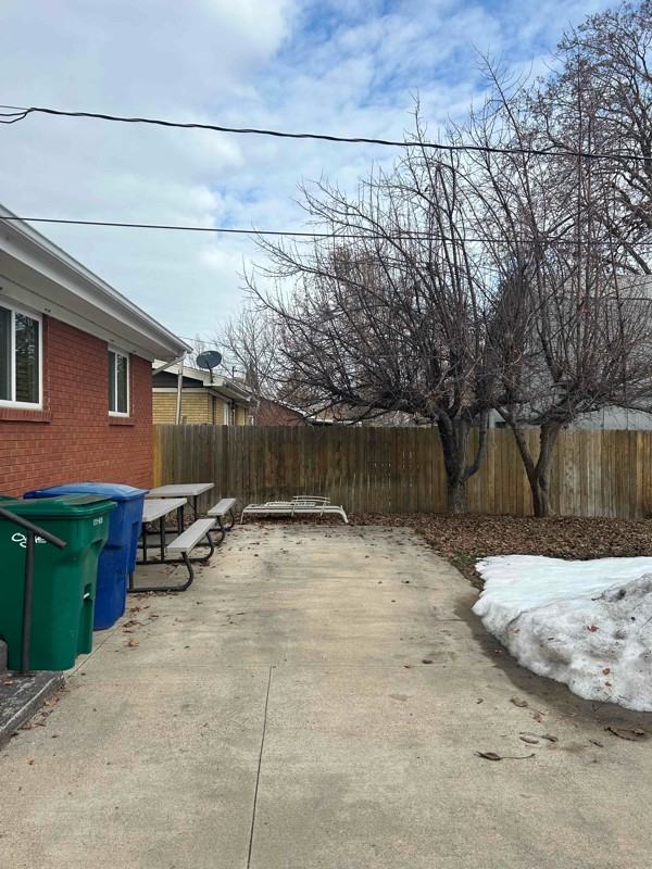 3242 Liberty Ave - Photo 2 of 9