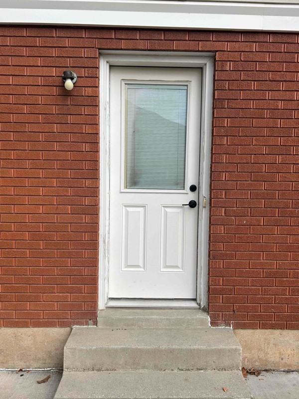 3242 Liberty Ave - Photo 3 of 9