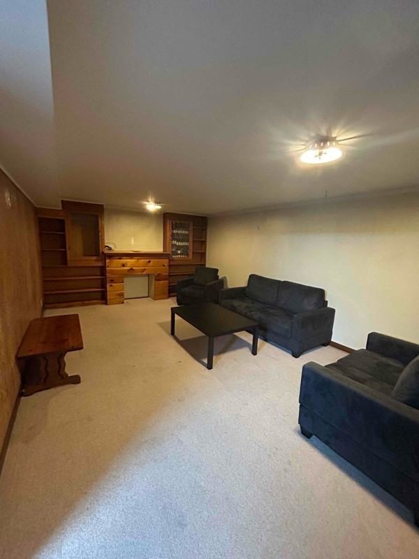 3242 Liberty Ave - Photo 7 of 9