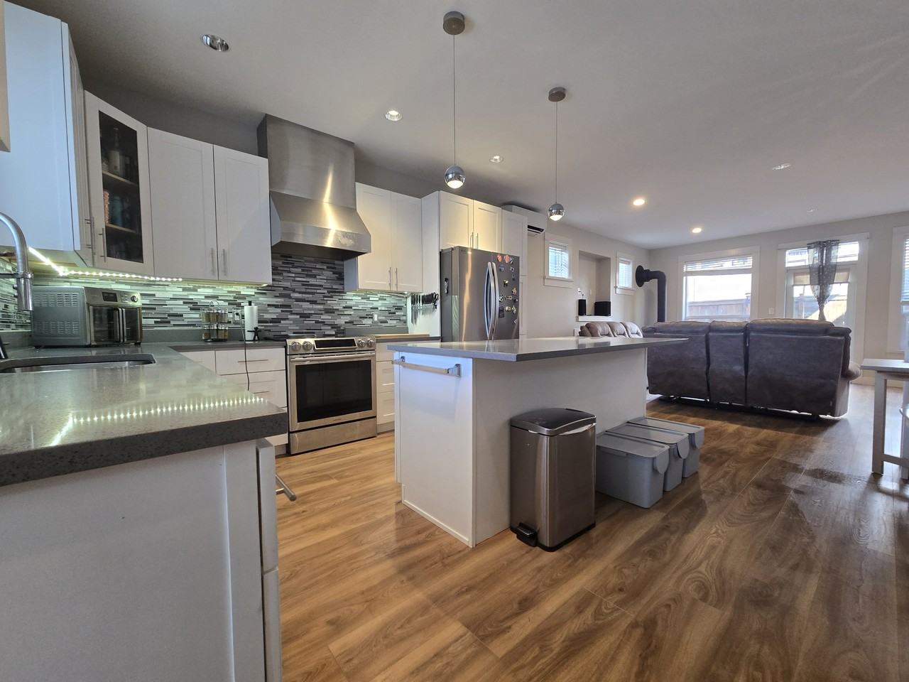 3339 Turnstone Dr - Photo 6 of 35