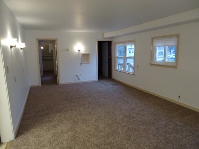 218 N Center St #1 - Photo 3 of 6