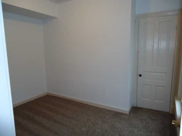 218 N Center St #1 - Photo 4 of 6