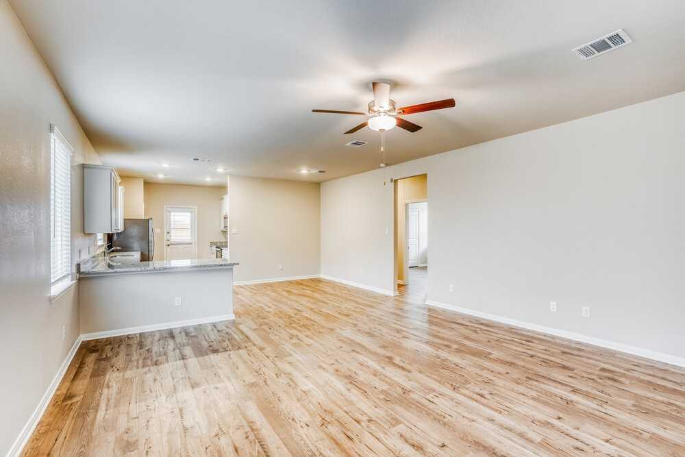 7527 Tipton Meadow Way - Photo 4 of 16