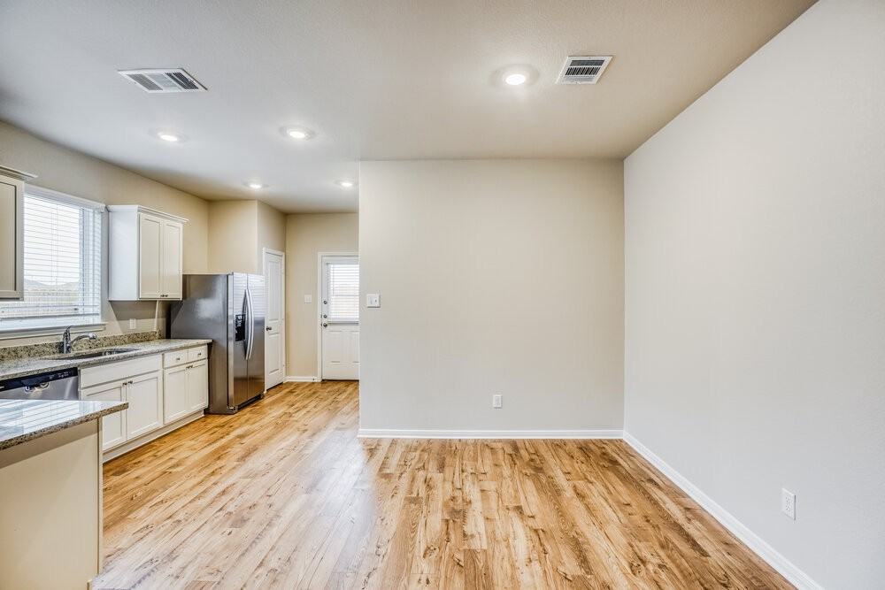 7527 Tipton Meadow Way - Photo 6 of 16