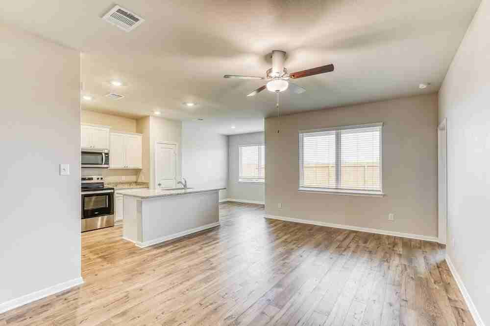 7531 Tipton Meadow Way - Photo 4 of 16