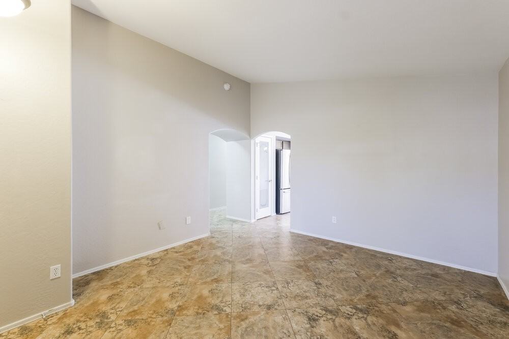 31318 N Shale Dr - Photo 5 of 16