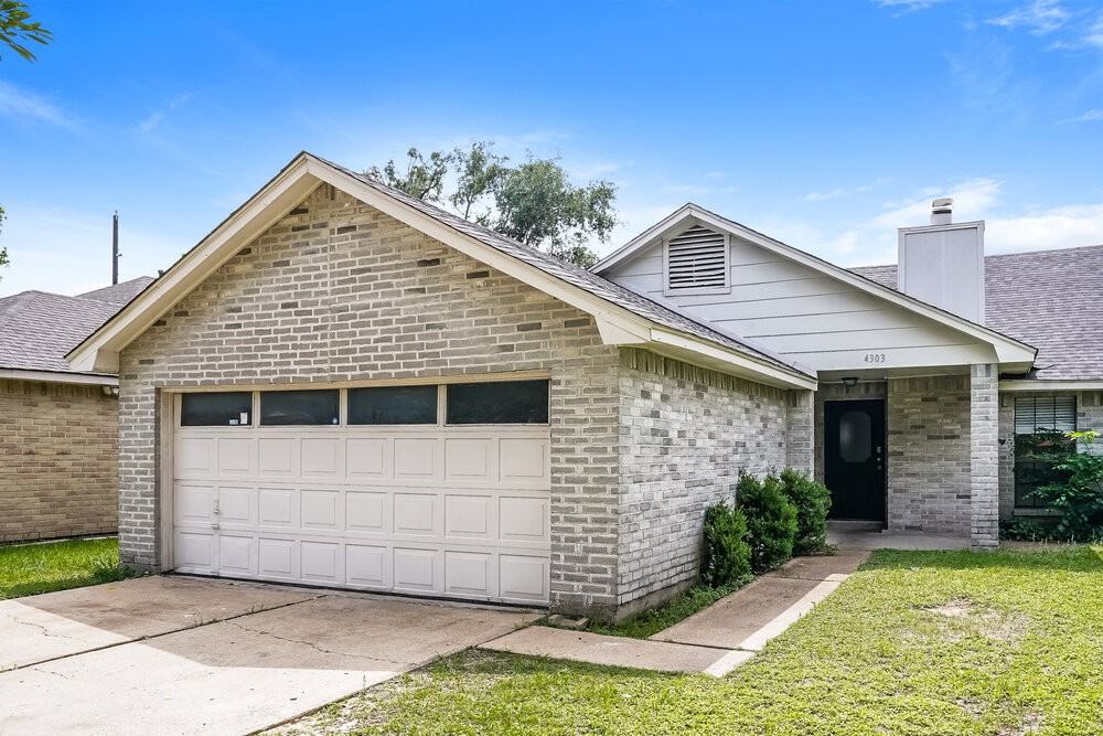 4303 Hawk Meadow Dr - Photo 3 of 16