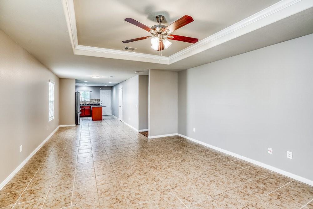 6450 Dayridge Ln - Photo 3 of 16
