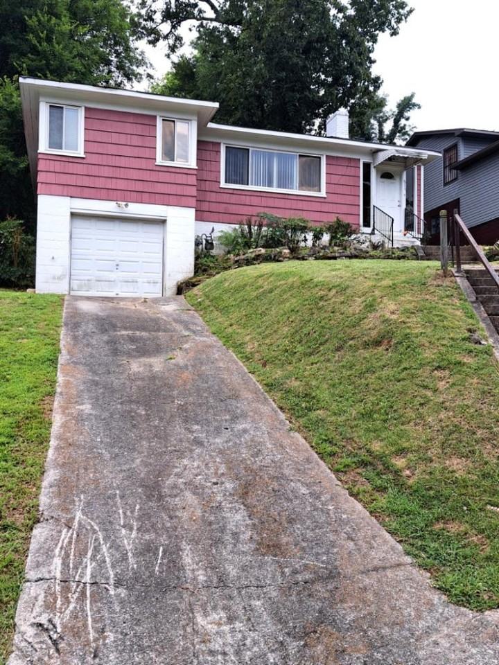 813 46th St N #1 - Photo 2 of 8