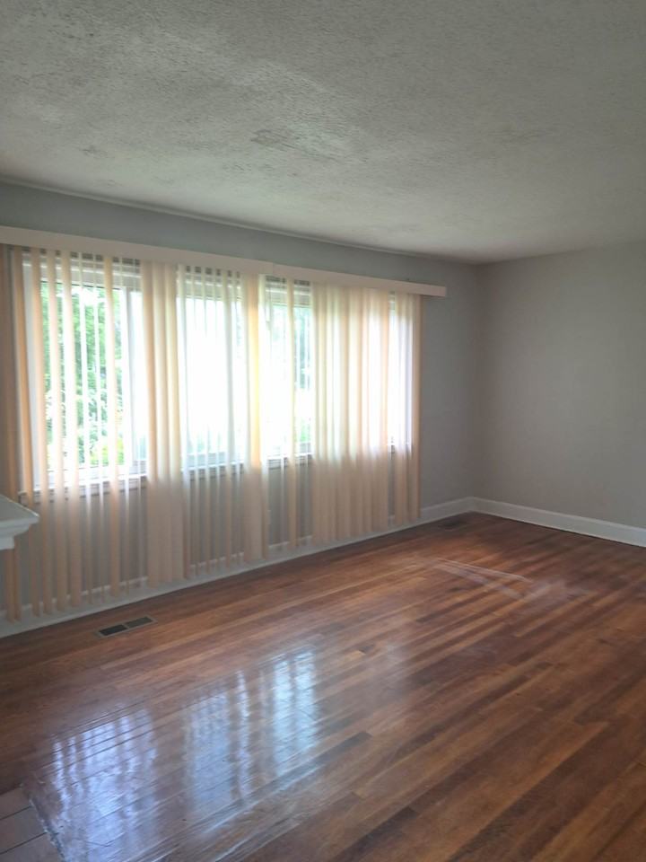 813 46th St N #1 - Photo 4 of 8