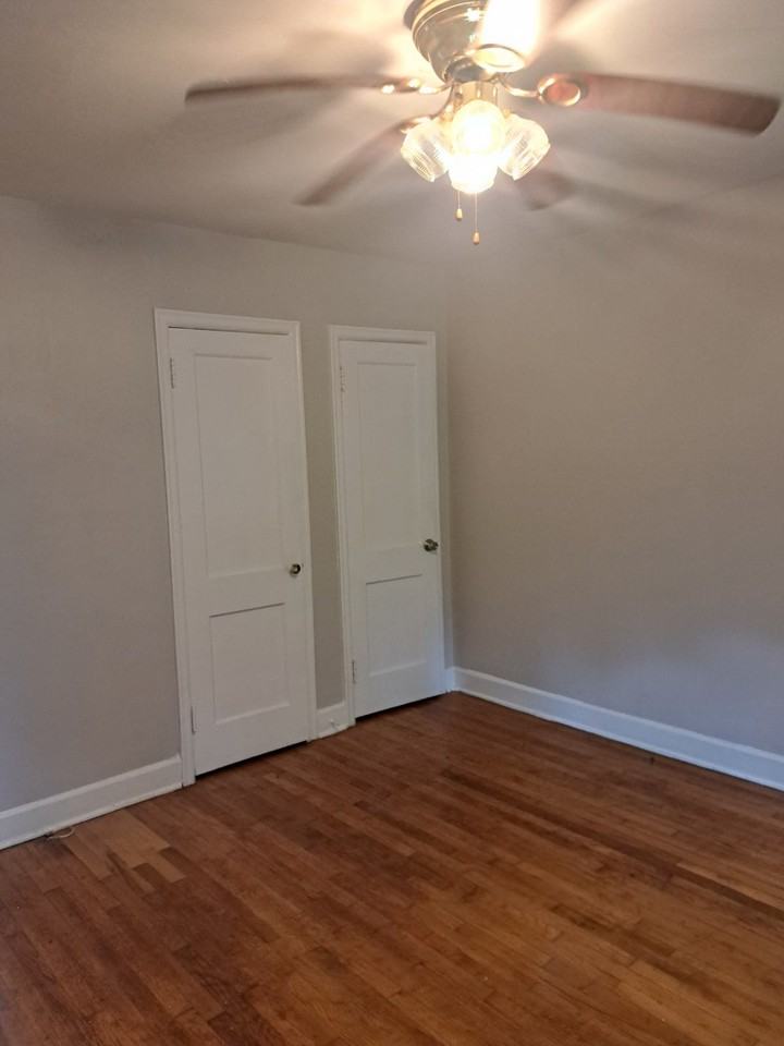 813 46th St N #1 - Photo 5 of 8