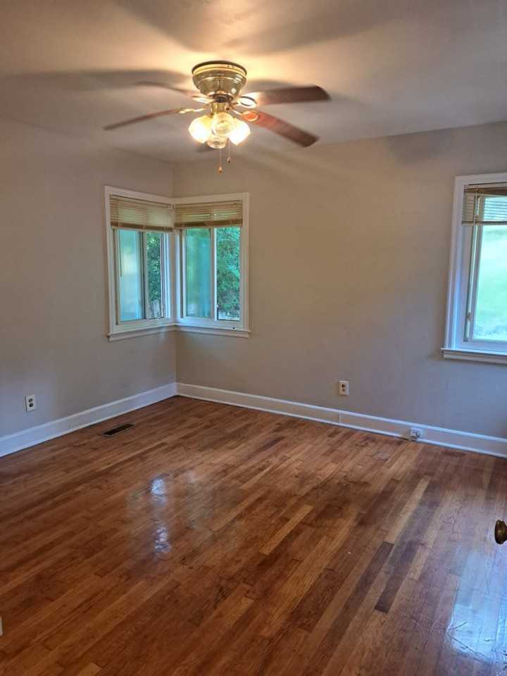 813 46th St N #1 - Photo 6 of 8