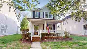featured image of 225 W Gilbert St #1
