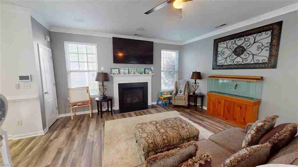 225 W Gilbert St #1 - Photo 5 of 9