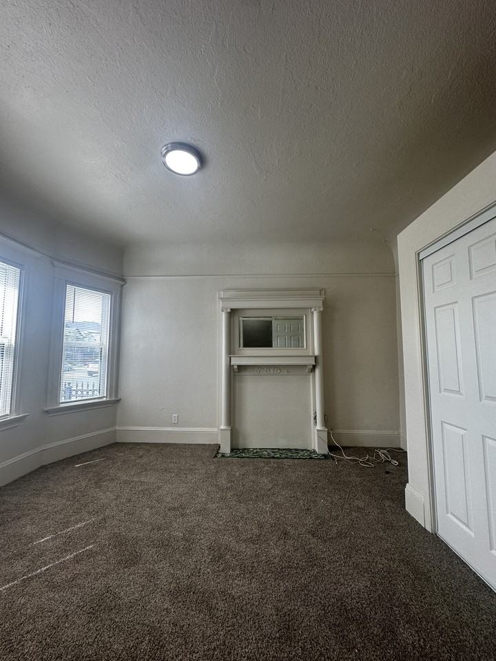 3256 Martin Luther King Jr Way #3256 - Photo 2 of 19