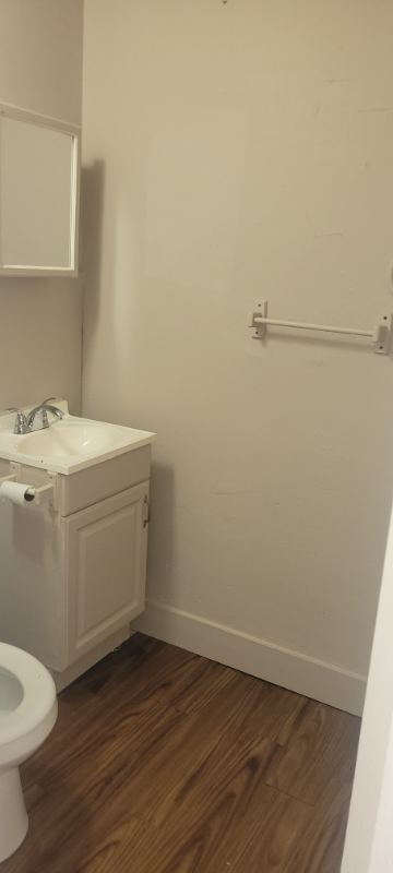 40 Central St #4A - Photo 6 of 7