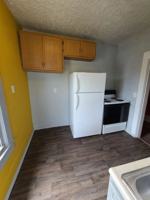 featured image of 225 1/2 S East St