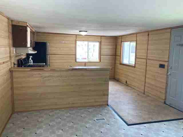 2500 W 24th St - Photo 3 of 8