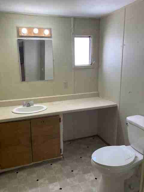 2500 W 24th St - Photo 7 of 8