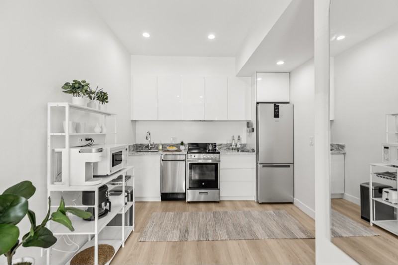 18809 Grambling Pl #1-2 - Photo 4 of 7