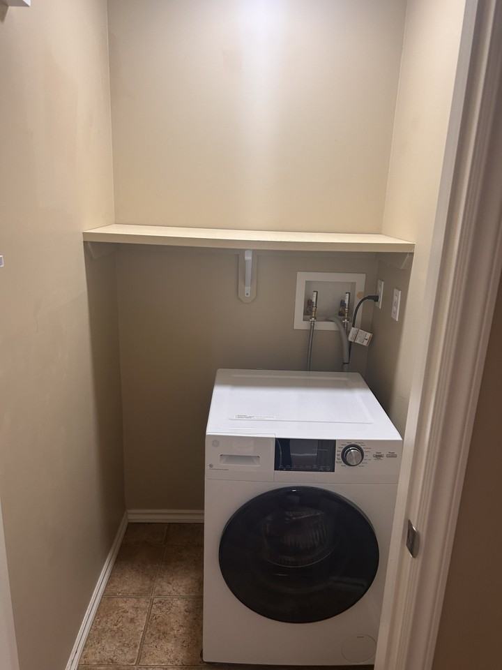 1013 Lansdowne Avenue - 103 - 103 #103 - Photo 4 of 8