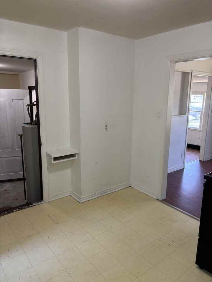 1827 E Mcfarland St #1 - Photo 6 of 11