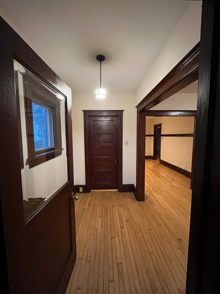 2649 N Humboldt Blvd - Photo 4 of 8