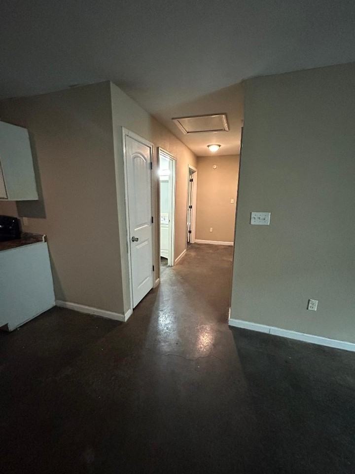 106 W Forrest St #B - Photo 3 of 10