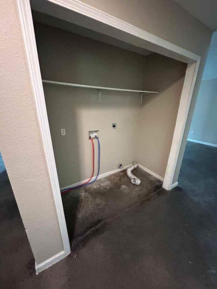 106 W Forrest St #B - Photo 4 of 10