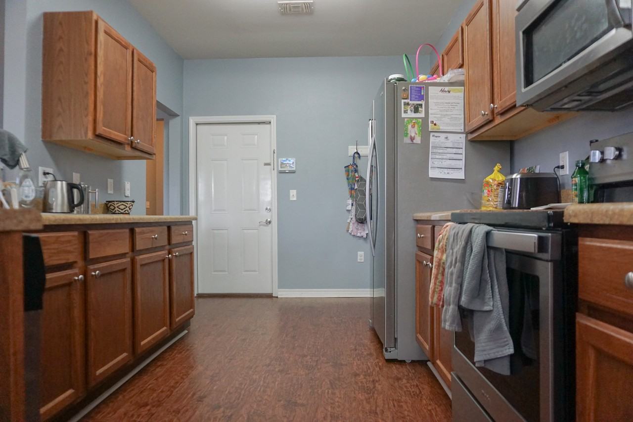 212 Ladue Ave #1 - Photo 6 of 37