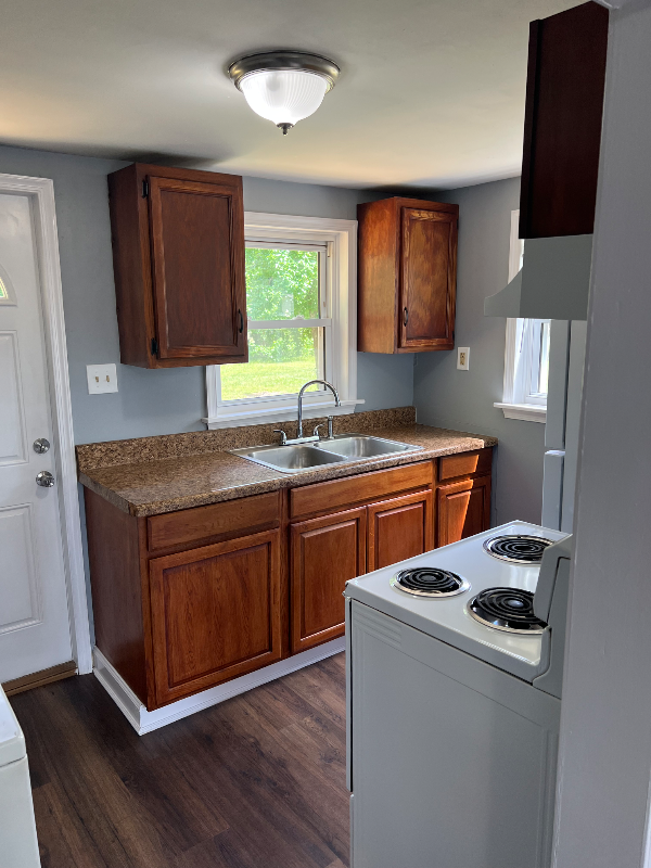 499 Jones Mill Rd - Photo 6 of 16