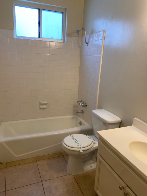 4532 W 173rd St #4 - Photo 6 of 9