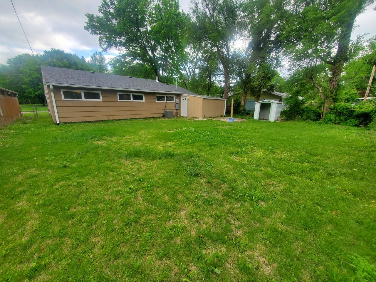1548 Sw Shunga Dr - Photo 2 of 11
